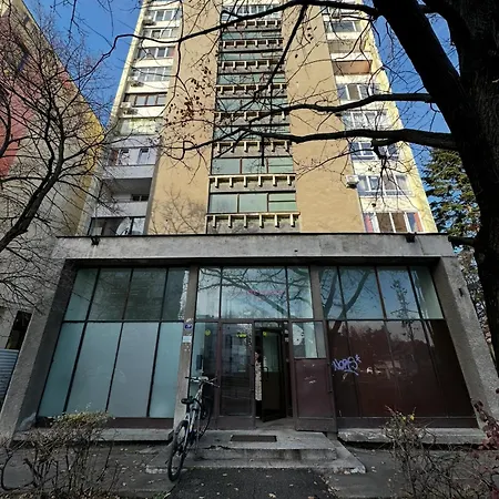 Lumiere アパート *